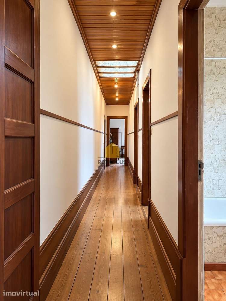 Oportunidade de Investimento no Porto - Imóvel com 6 Quartos e 6 Ca... - Grande imagem: 3/19