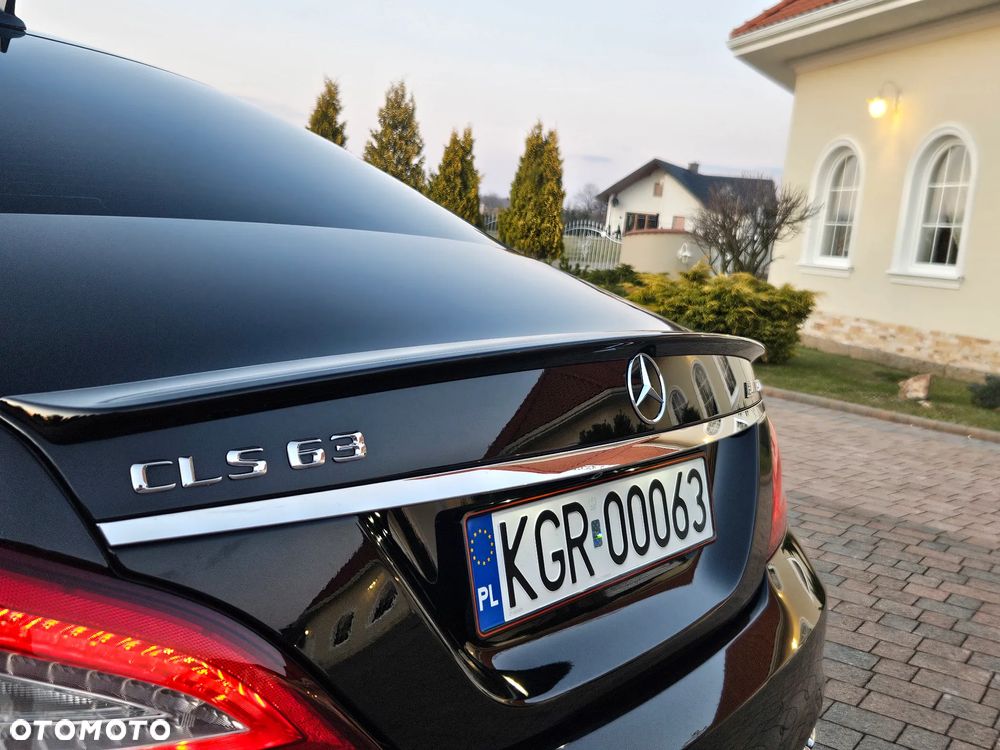 Mercedes-Benz CLS - 38