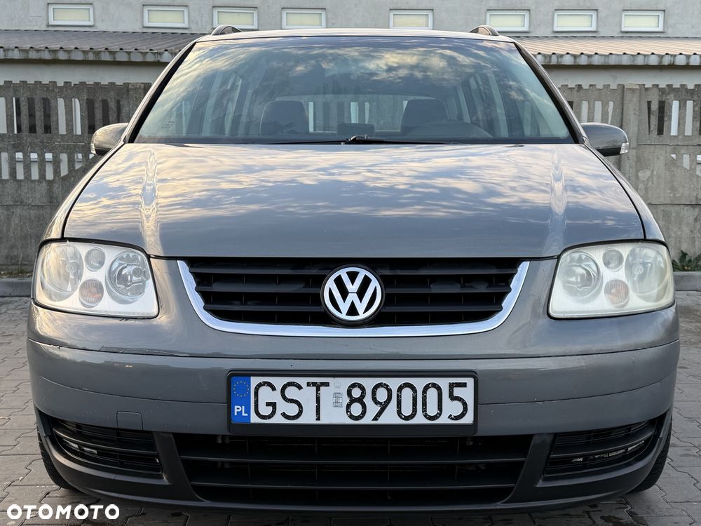 Volkswagen Touran - 5