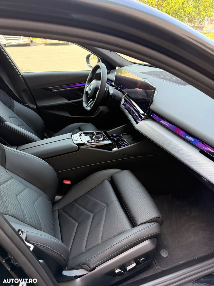 BMW Seria 5 520d Aut. - 10