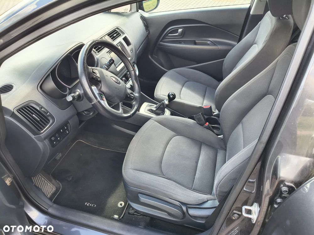 Kia Rio 1.2 L - 14