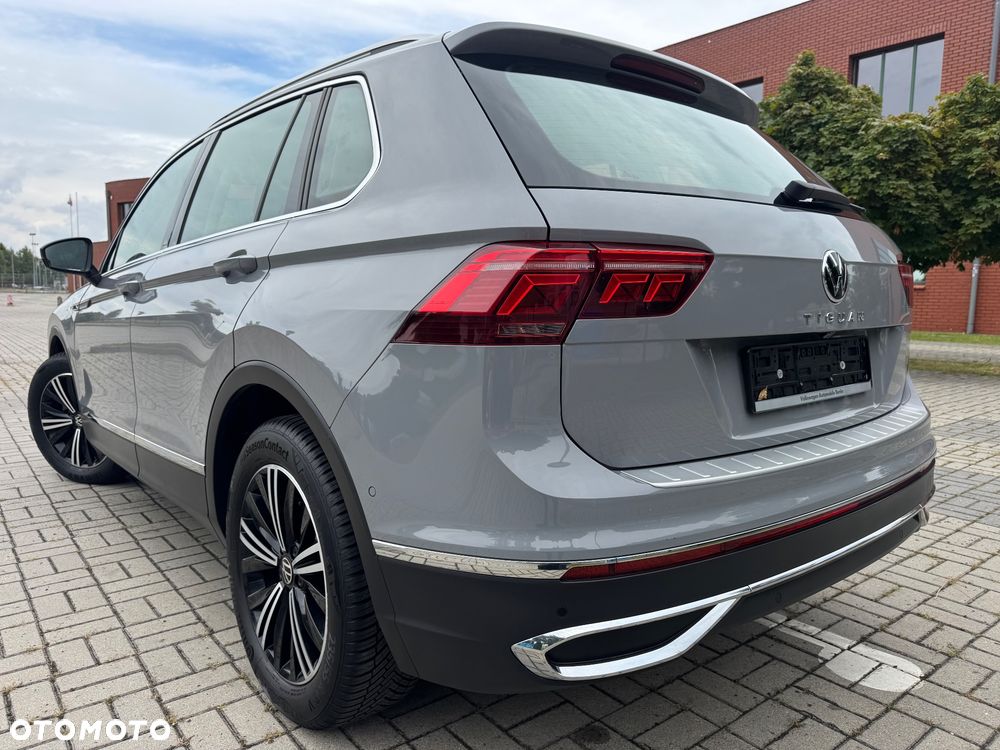 Volkswagen Tiguan - 12
