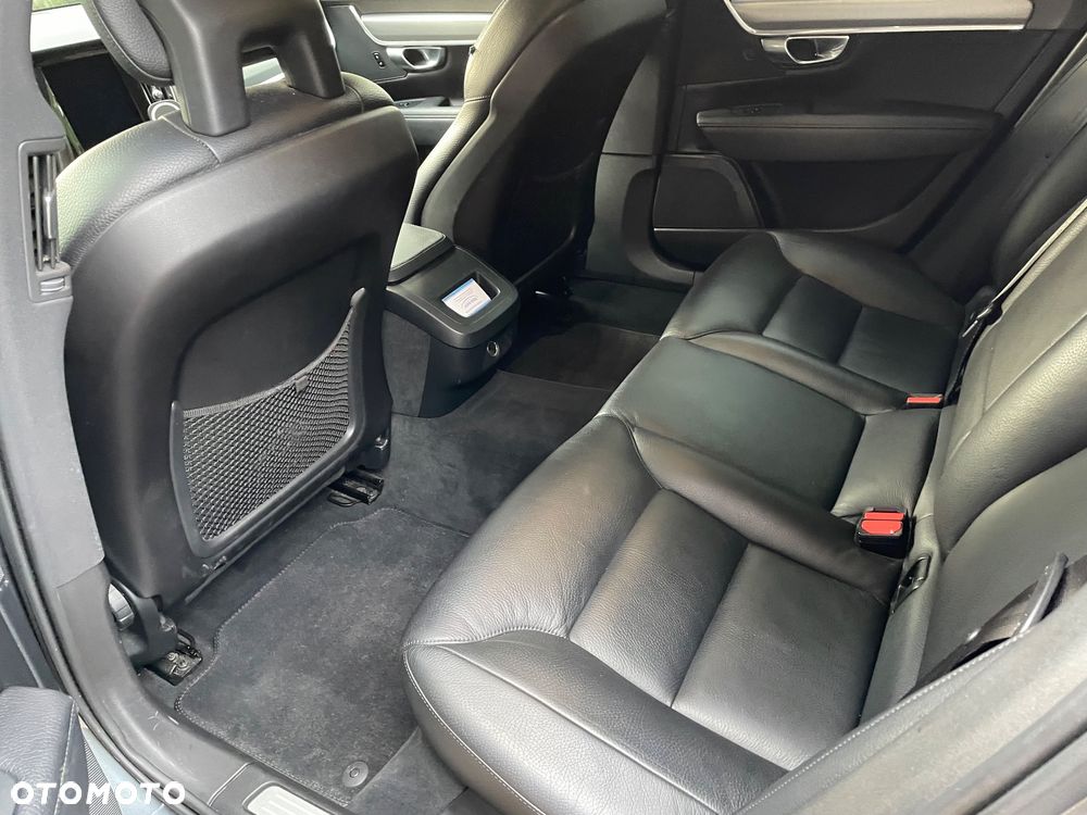 Volvo V90 D3 Geartronic Momentum - 11