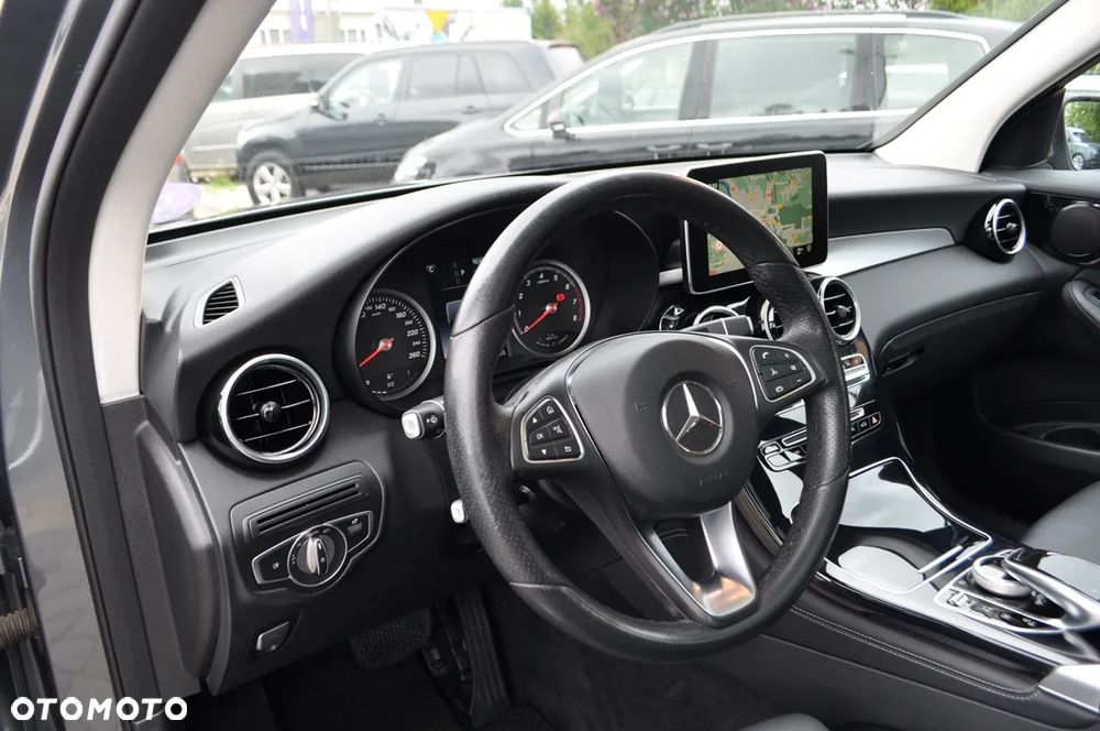 Mercedes-Benz GLC 350 e 4Matic 7G-TRONIC AMG Line - 15