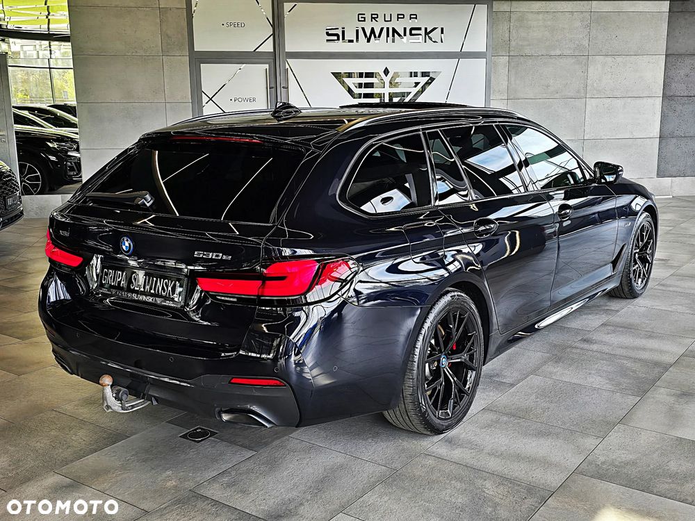 BMW Seria 5 530e xDrive M Sport sport - 9