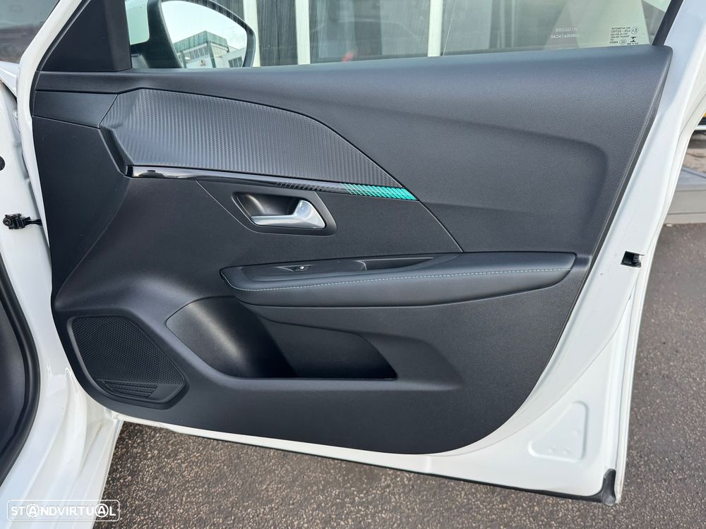 Peugeot 208 1.2 PureTech Allure Pack - 25