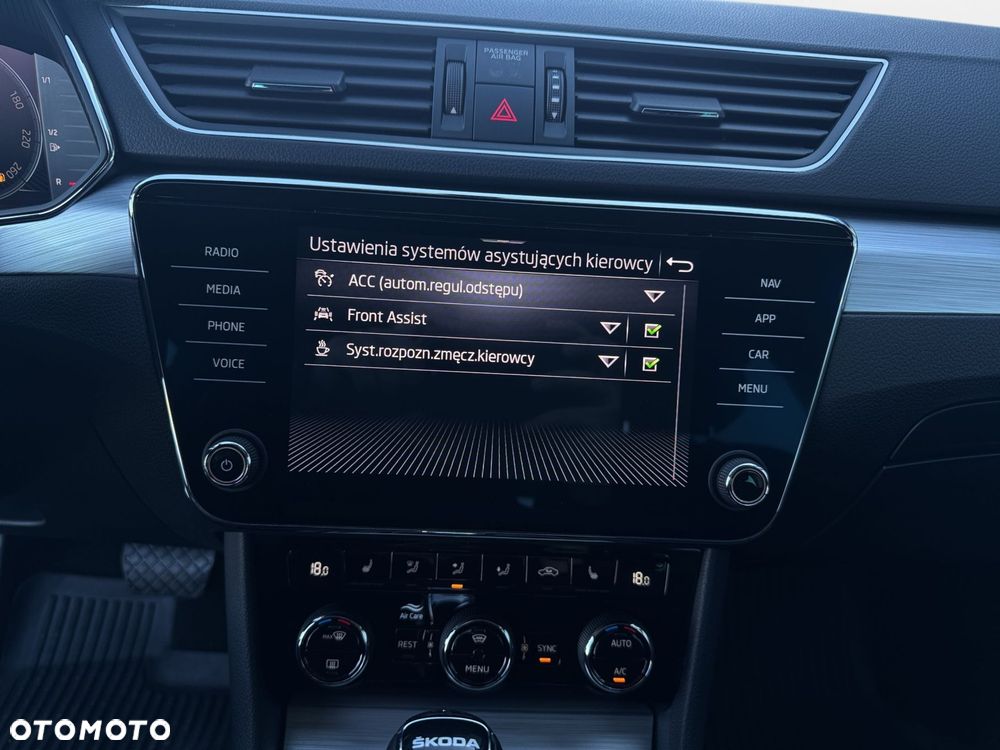 Skoda Superb 2.0 TDI DSG Ambition - 21