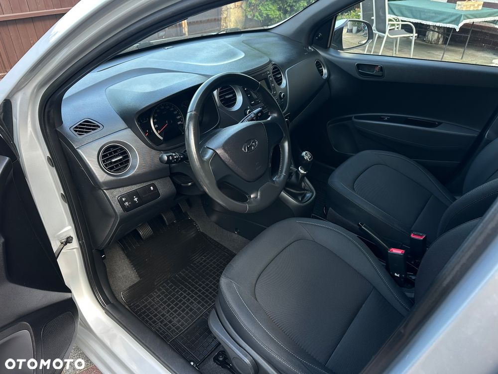 Hyundai i10 1.0 BlueDrive Go - 16