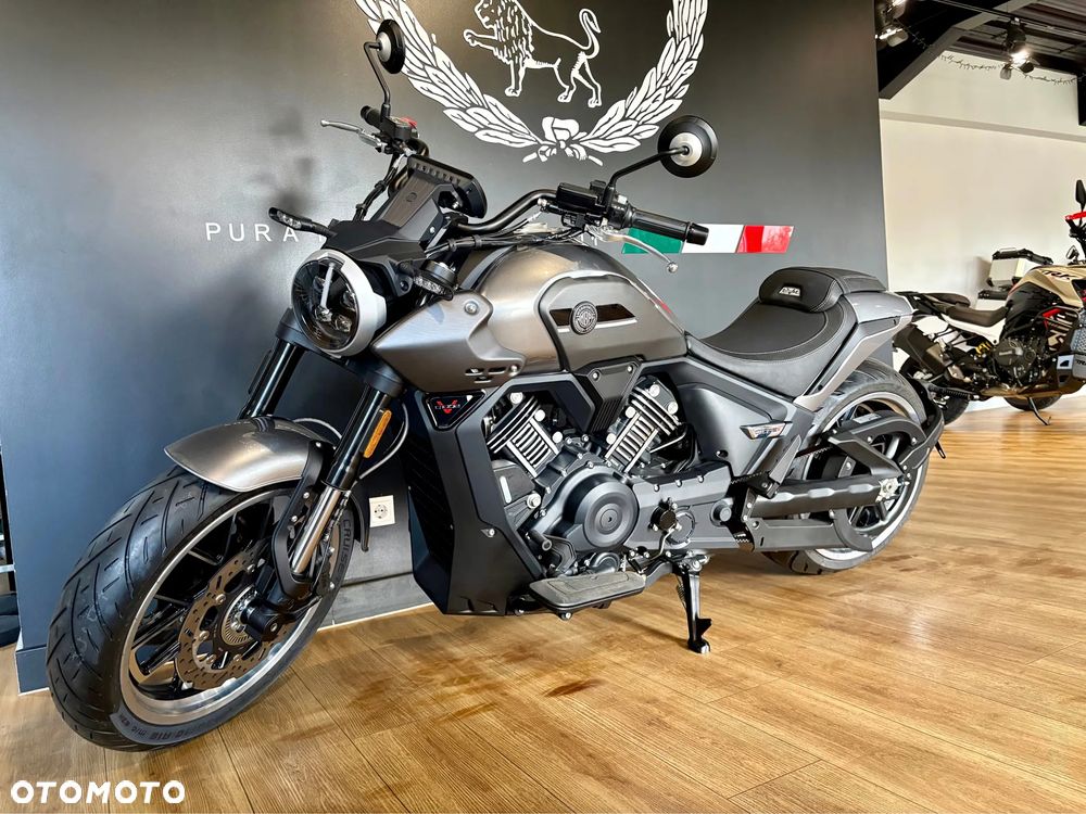 Morbidelli C1002V