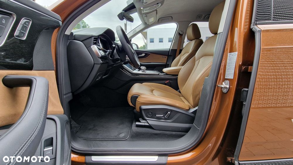 Audi Q7 - 17