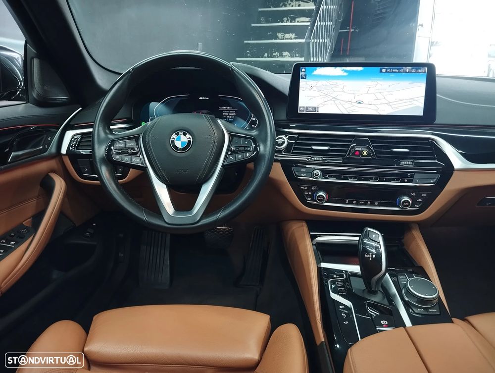 BMW 530 e Line Luxury - 20
