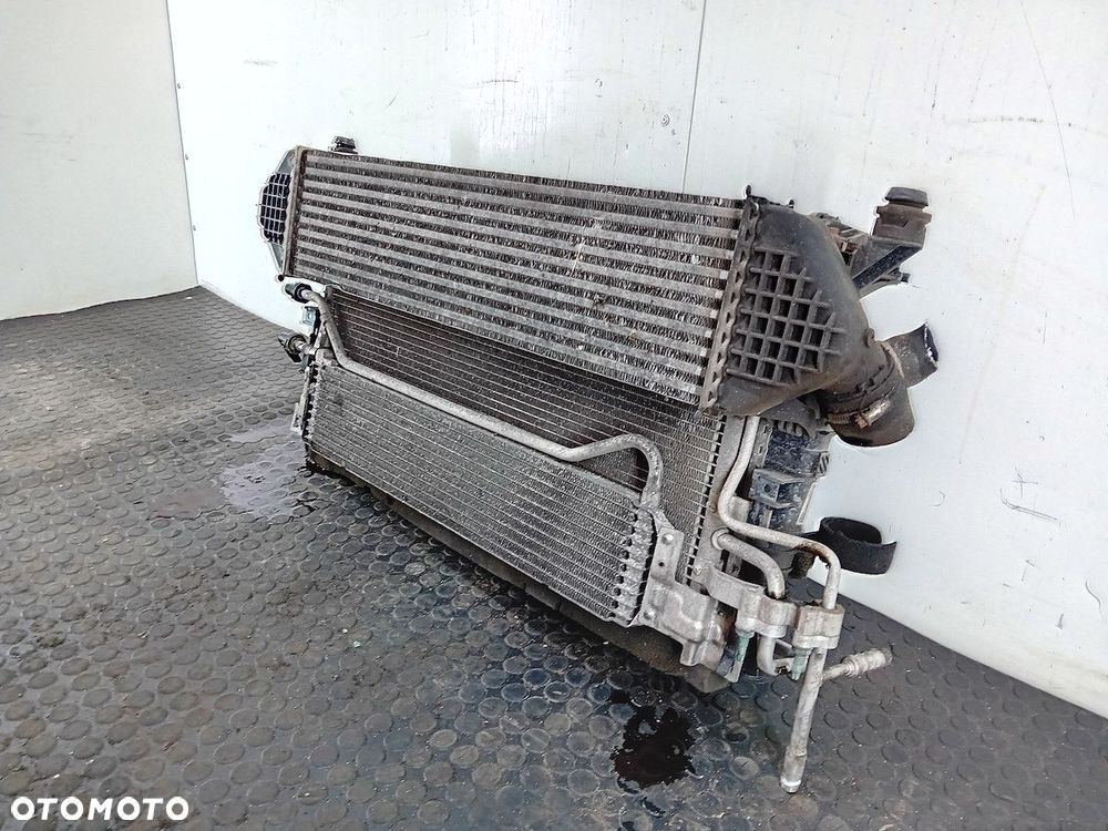 CHŁODNICA WODY Z WENTYLATOREM FORD C-MAX I 7M51-8C607-AB  3M5H8005TL 2.0 - 9