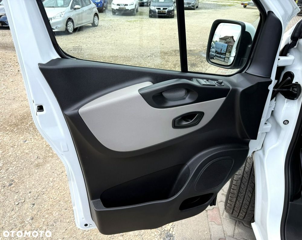 Renault Trafic - 14