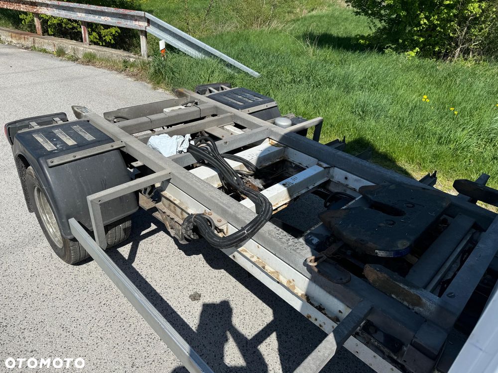 Mercedes-Benz Sprinter 518 ciągnik siodłowy - skrzyniowy - 14