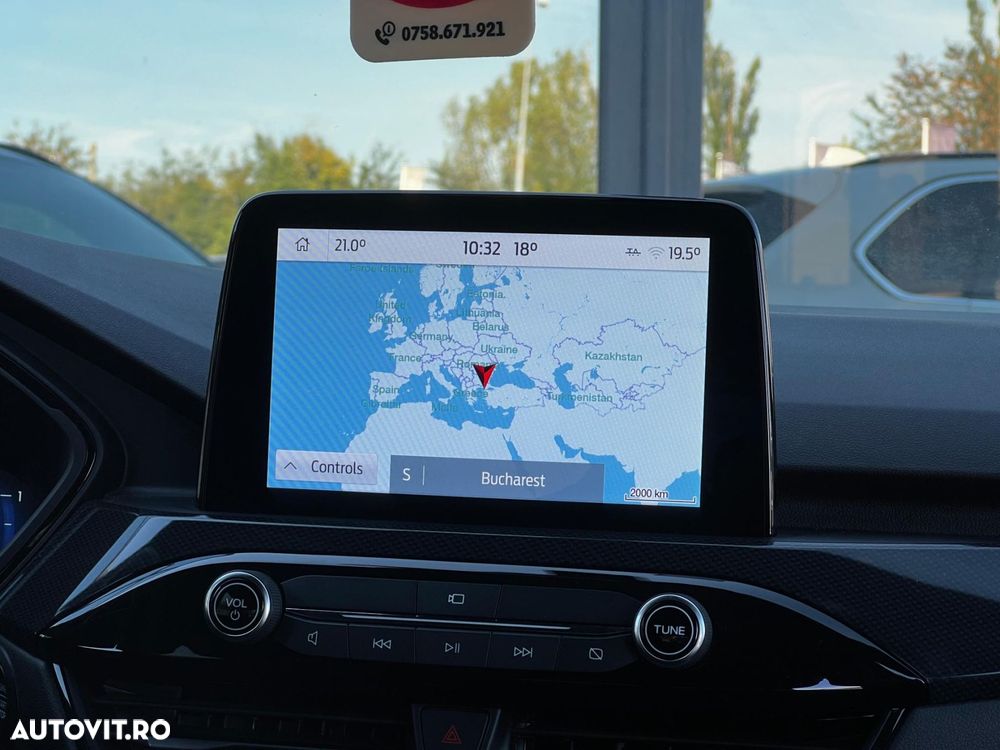 Ford Kuga 2.5 Duratec FHEV ST-LINE - 12