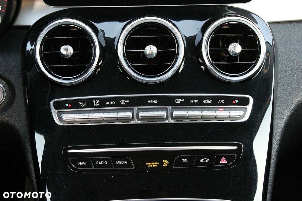 Mercedes-Benz Klasa C 200 d 9G-TRONIC Exclusive - 18