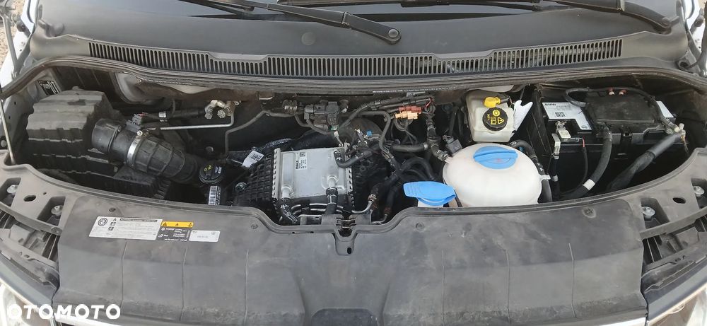 Volkswagen Caravelle 2.0 TDI L1 Comfortline DSG - 18