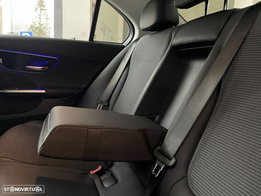 Mercedes-Benz C 220 d Avantgarde - 41