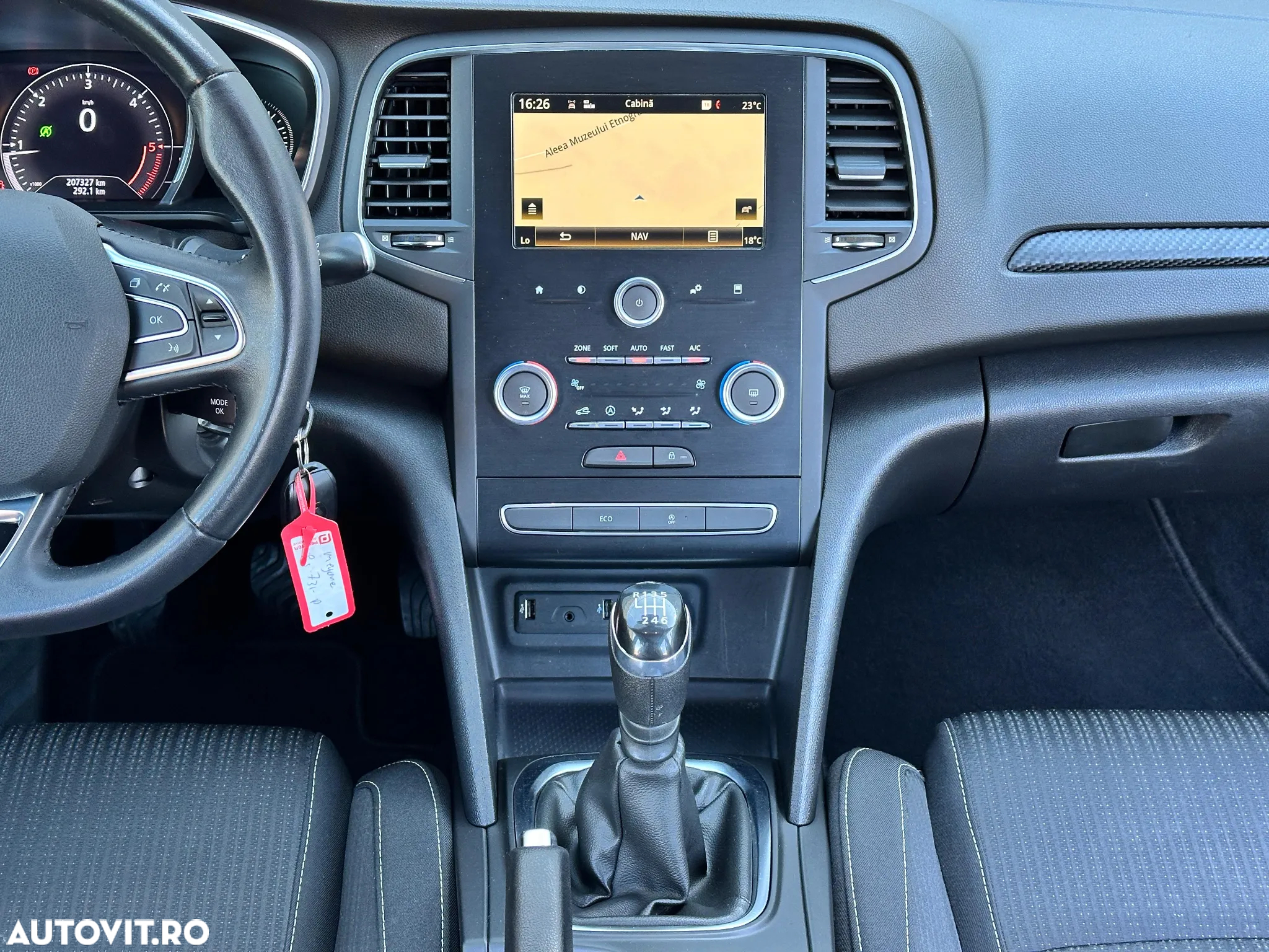 Renault Megane Estate 1.5 dCI Zen - 12