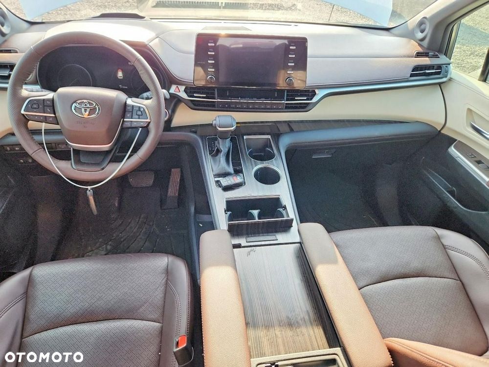 Toyota Sienna 2024