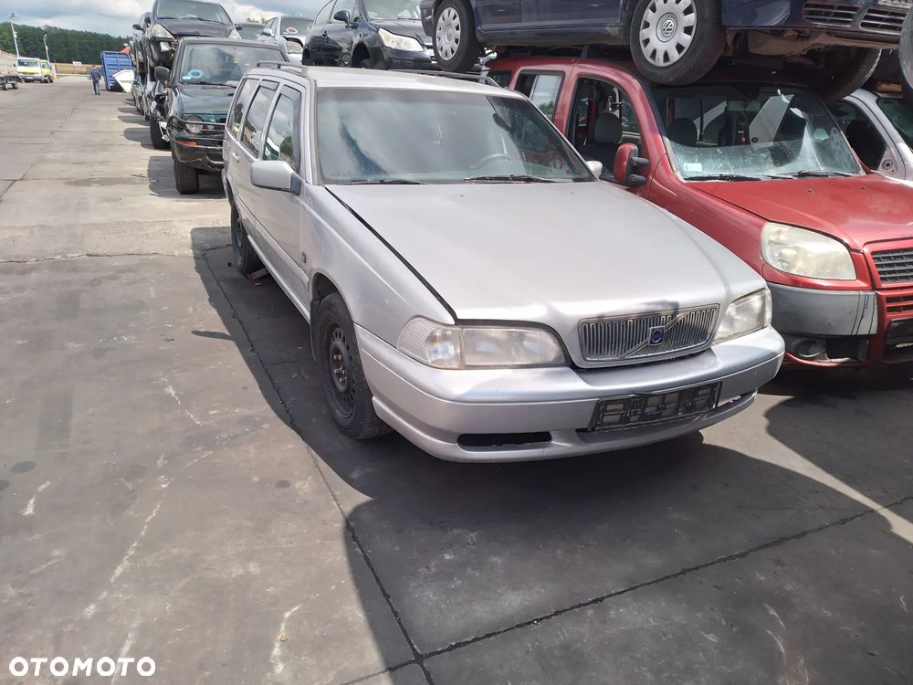 VOLVO V70 I 96-00 DMUCHAWA (426-26) - 2