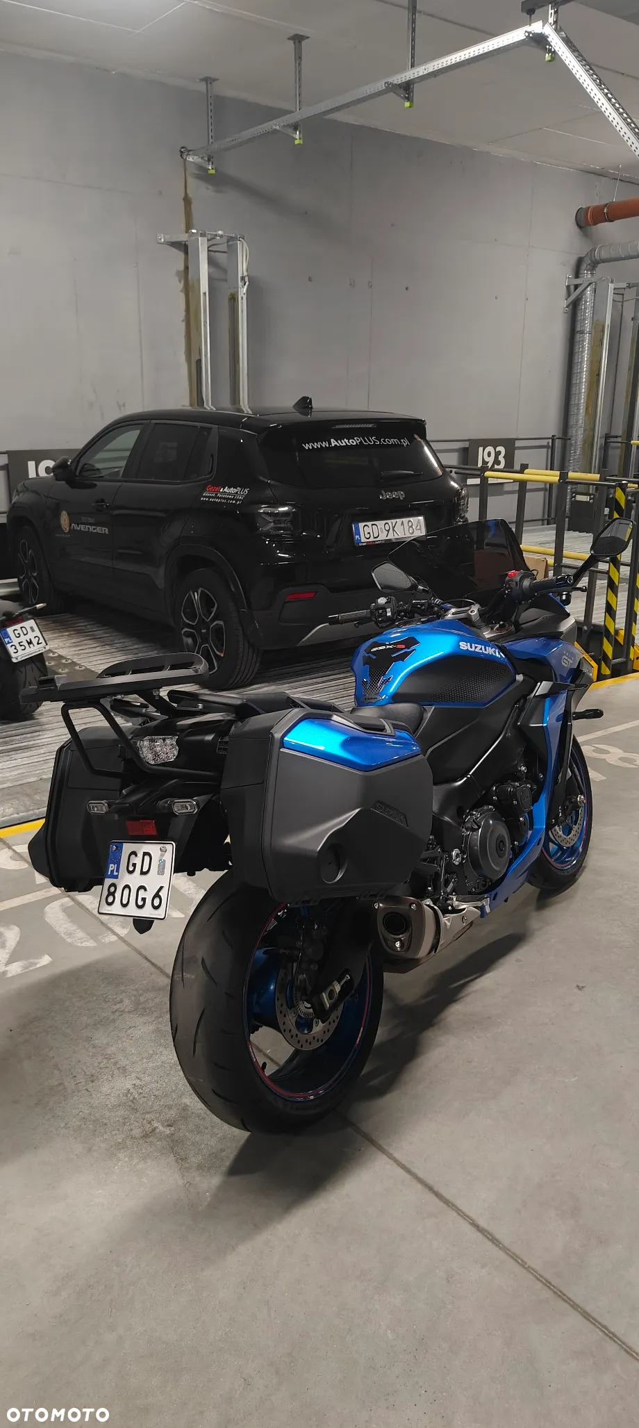 Suzuki GSX 1000 - 9