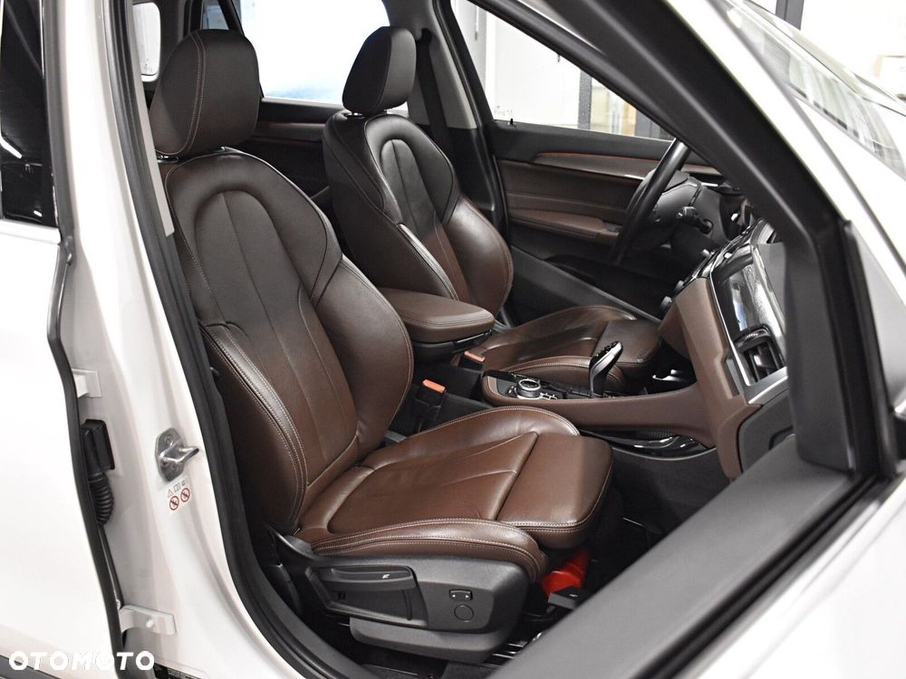 BMW X1 sDrive18i GPF xLine - 13