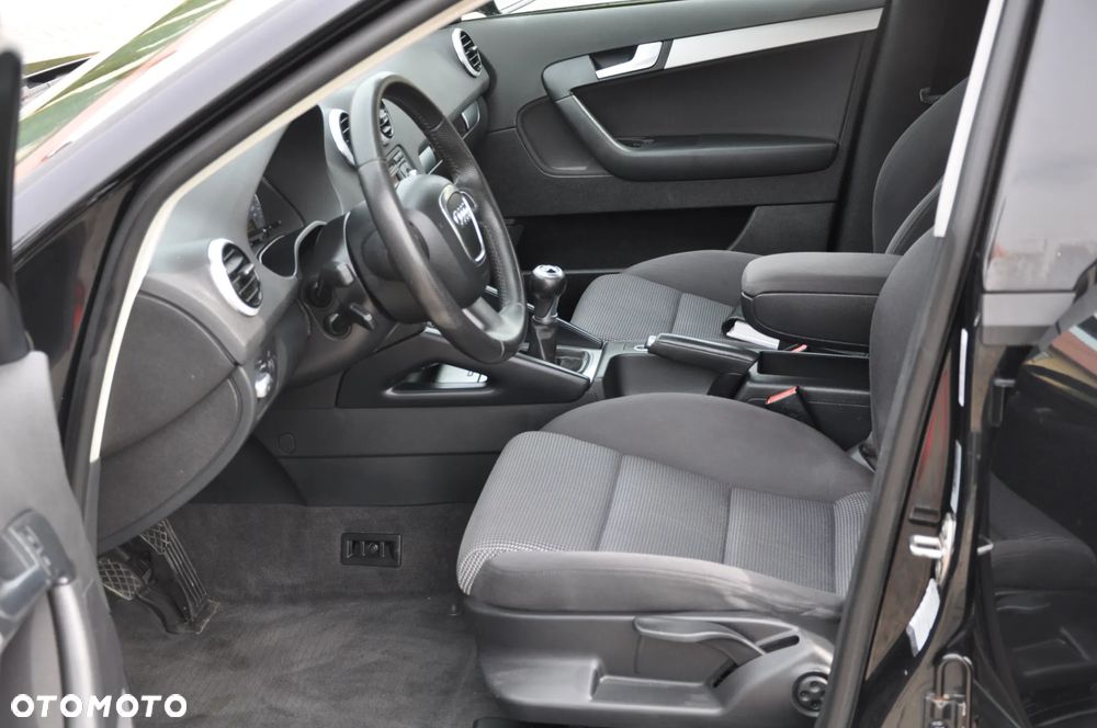 Audi A3 Sportback - 25