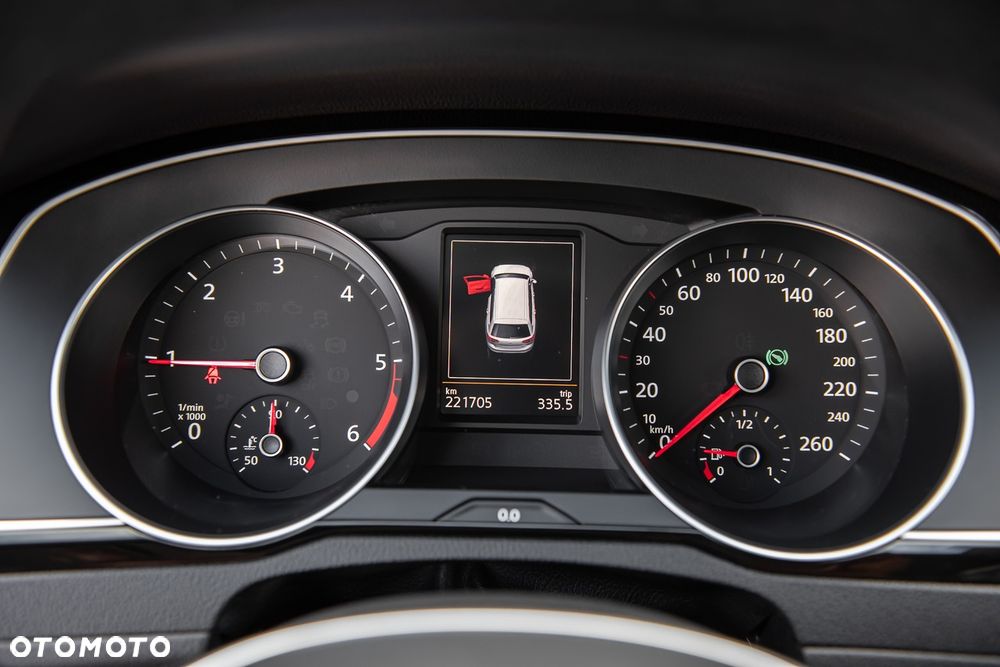 Volkswagen Passat Variant 2.0 TDI SCR 4Motion DSG (BMT) Highline - 19