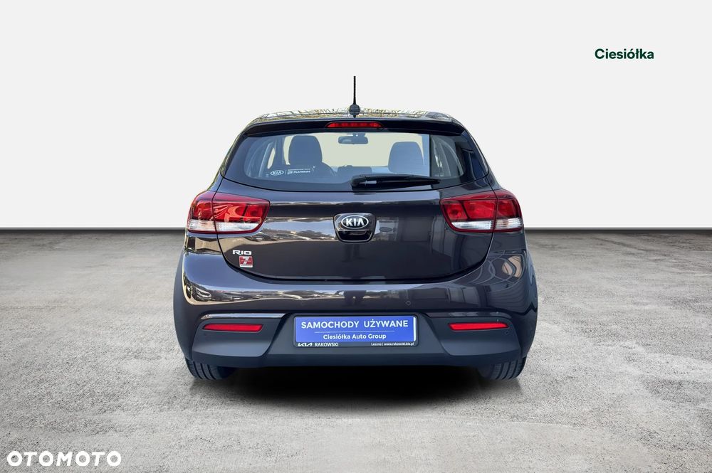 Kia Rio 1.2 L - 26