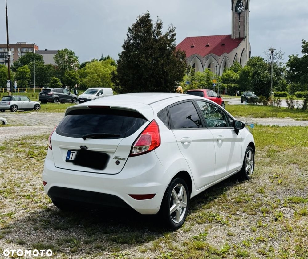 Ford Fiesta - 5