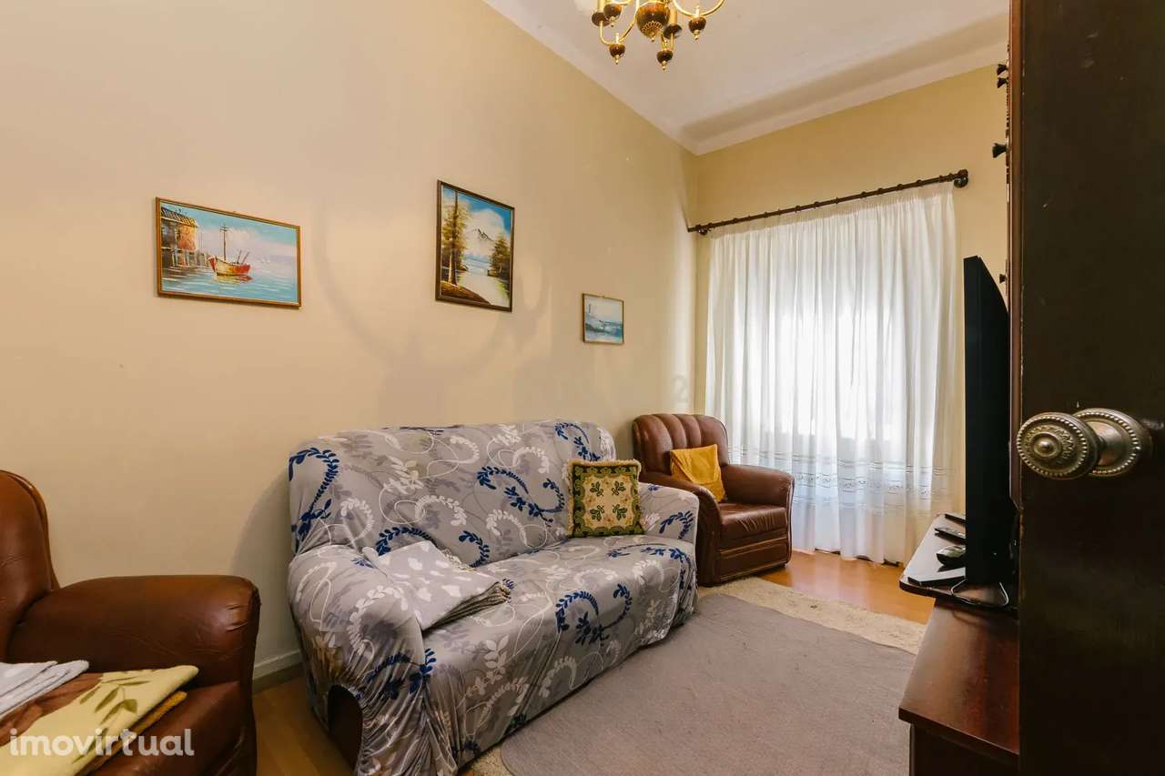 Prédio no Centro de Alcochete - Grande imagem: 3/17