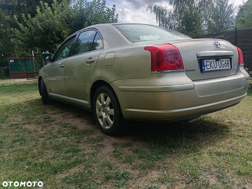 Toyota Avensis 1.6 VVT-i Terra - 7