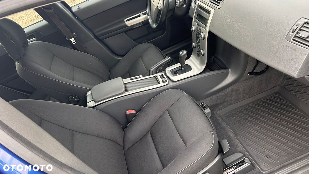 Volvo V50 T5 Momentum - 17