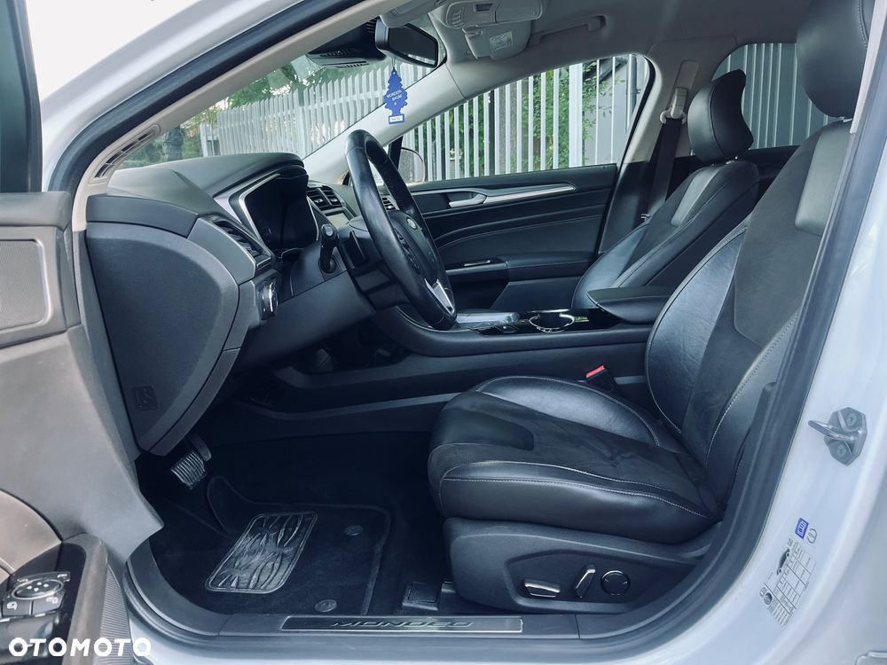 Ford Mondeo 2.0 TDCi Titanium 4WD PowerShift - 17