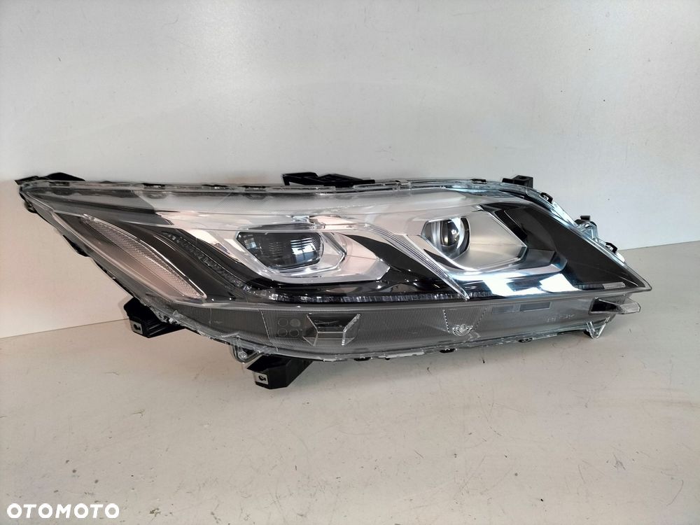 lampa przednia reflektor prawa mitsubishi eclipse cross 17- full led - 3