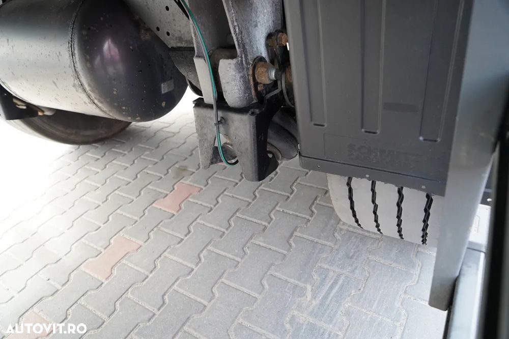 Schmitz Cargobull REFRIGERATED / CARRIER VECTOR 1550 / DOUBLE STOCK / 2 LIFTING AXLES / SAF - 23