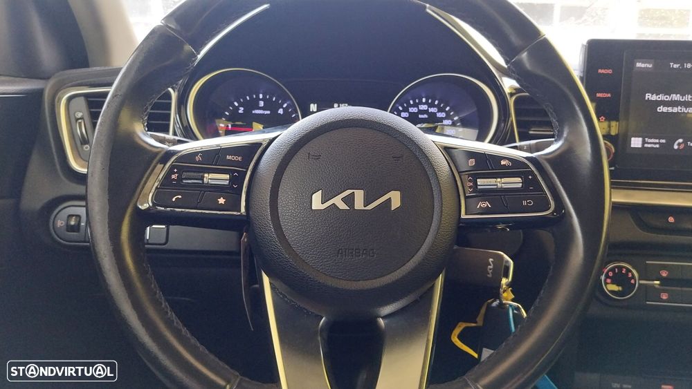 Kia Ceed SW 1.6 CRDi MHEV Dynamic - 6
