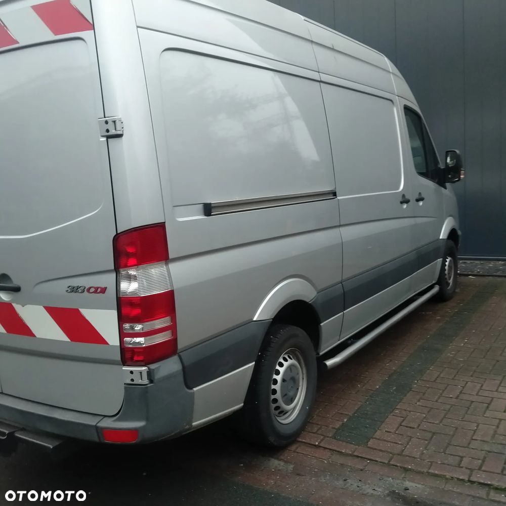 Mercedes-Benz Sprinter - 14