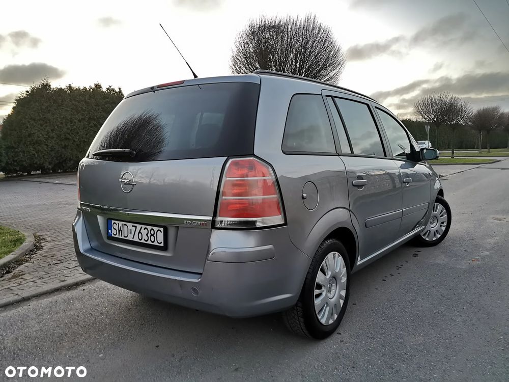 Opel Zafira 1.9 CDTI Automatik Edition - 3