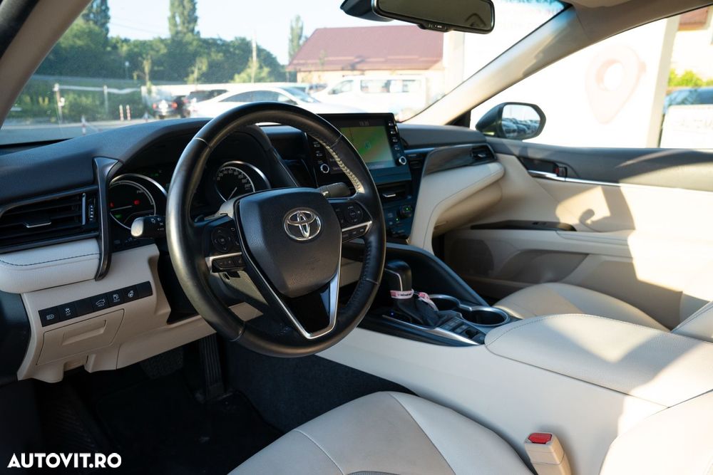 Toyota Camry 2.5 Dynamic - 5