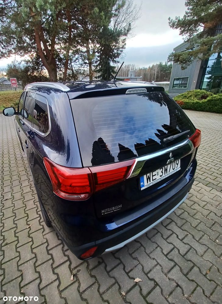 Mitsubishi Outlander - 5
