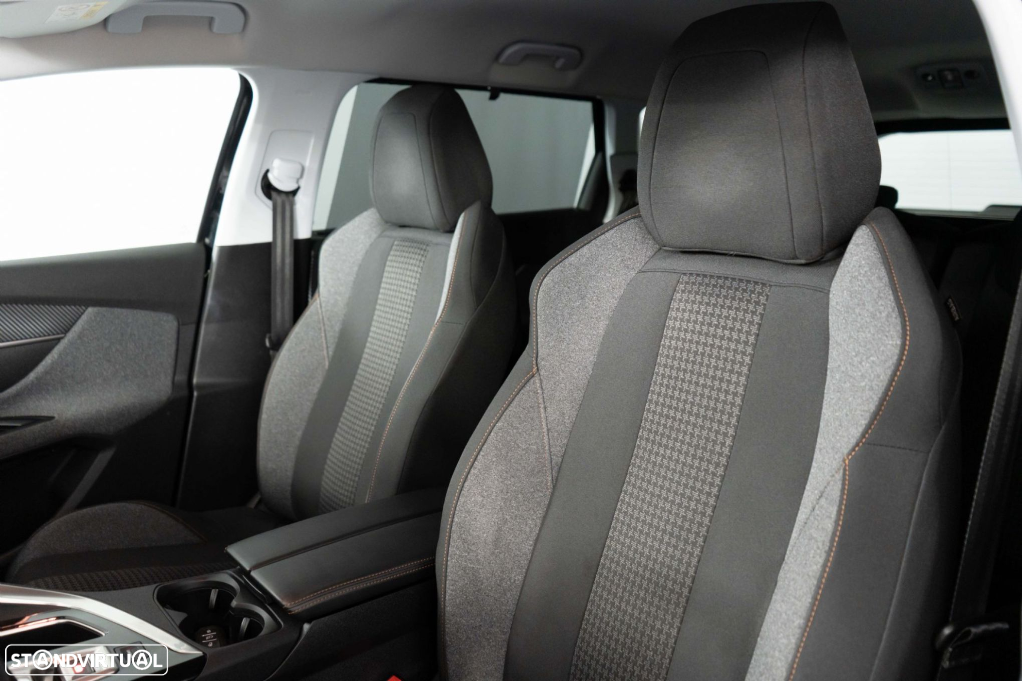 Peugeot 5008 1.2 PureTech Allure EAT6 - 8