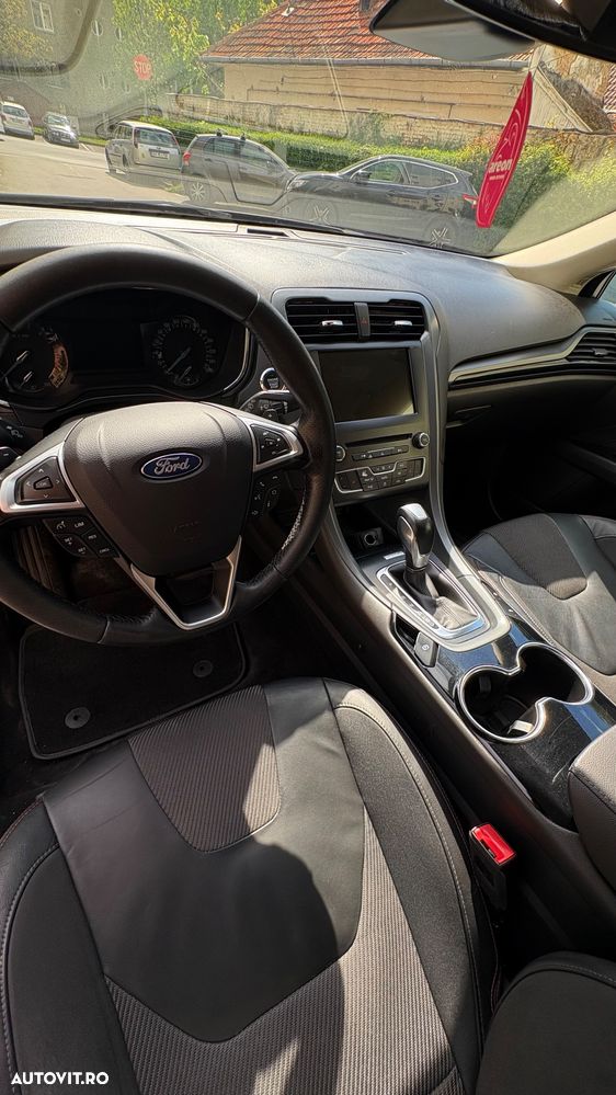 Ford Mondeo 2.0 TDCI PowerShift ST Line High - 19