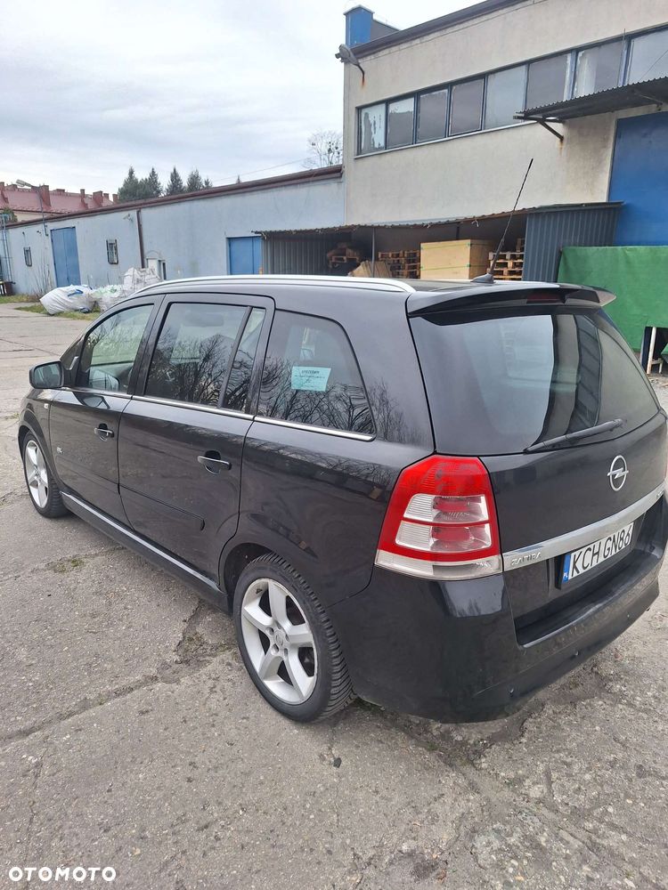 Opel Zafira - 4