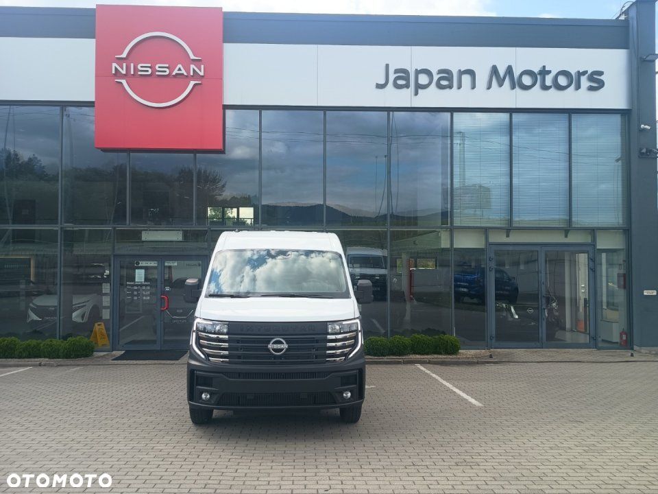 Nissan Interstar - 5