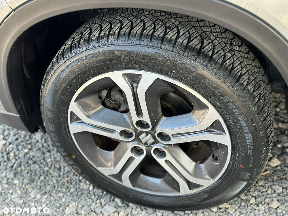 Suzuki Vitara 1.6 Premium 4WD - 9