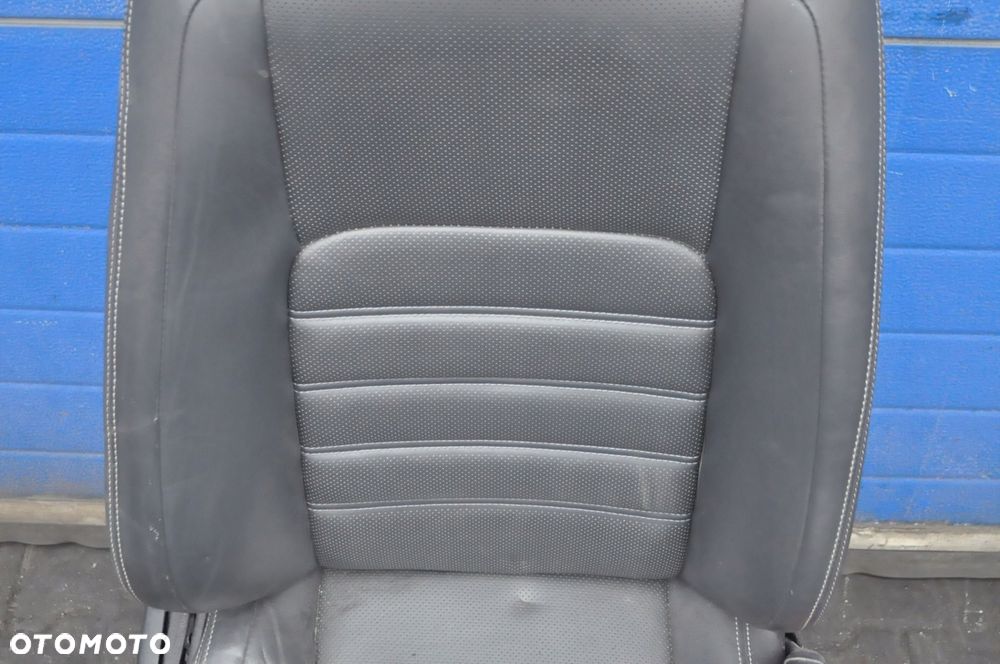 LEXUS IS III PRZEKŁADKA WNĘTRZA FOTELE SKÓRA - 5
