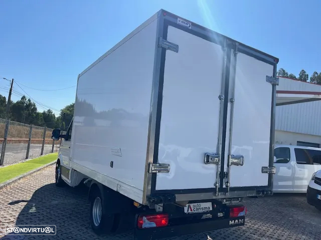 MAN TGE-180cv Cx aut. COM FRIO - 5