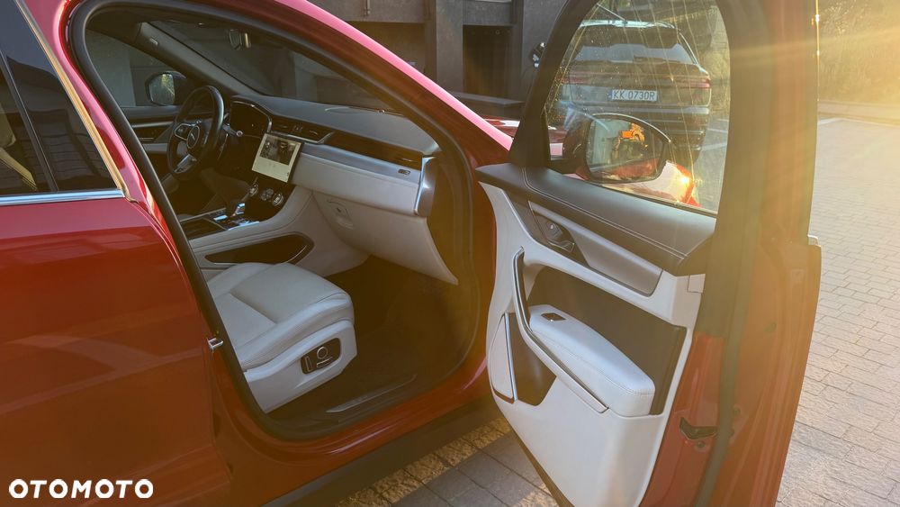 Jaguar F-Pace 2.0 D200 mHEV AWD R-Dynamic S - 15